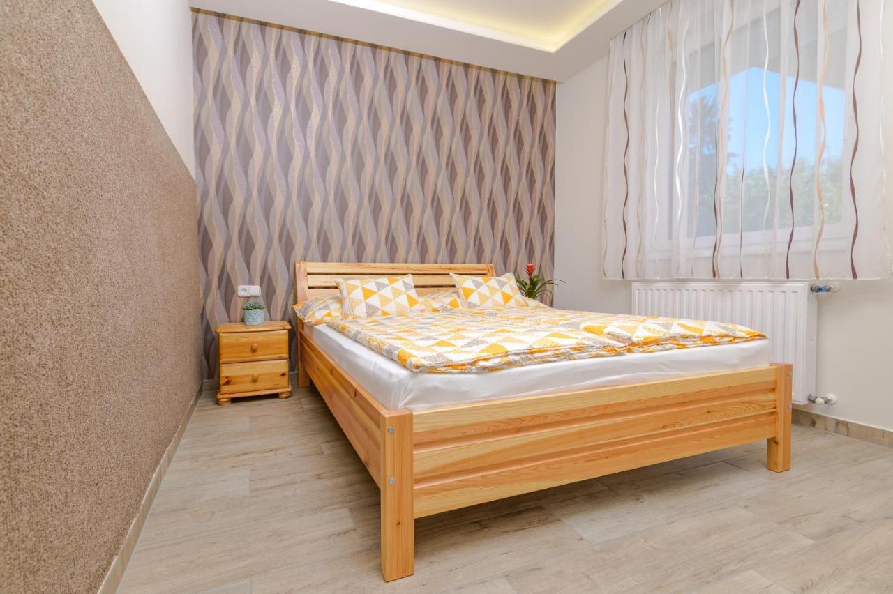 Bella Apartments No1 Hajdúszoboszló Екстериор снимка
