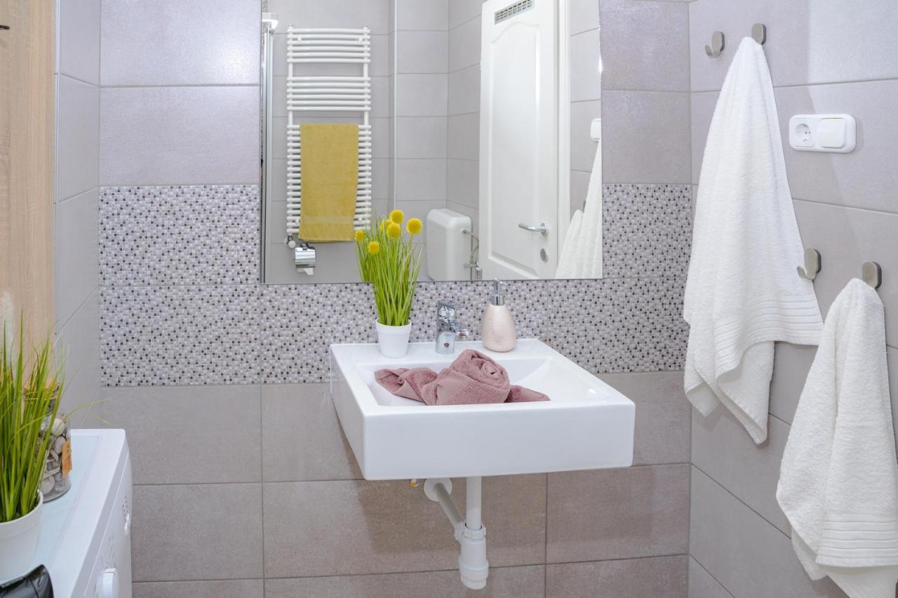 Bella Apartments No1 Hajdúszoboszló Екстериор снимка