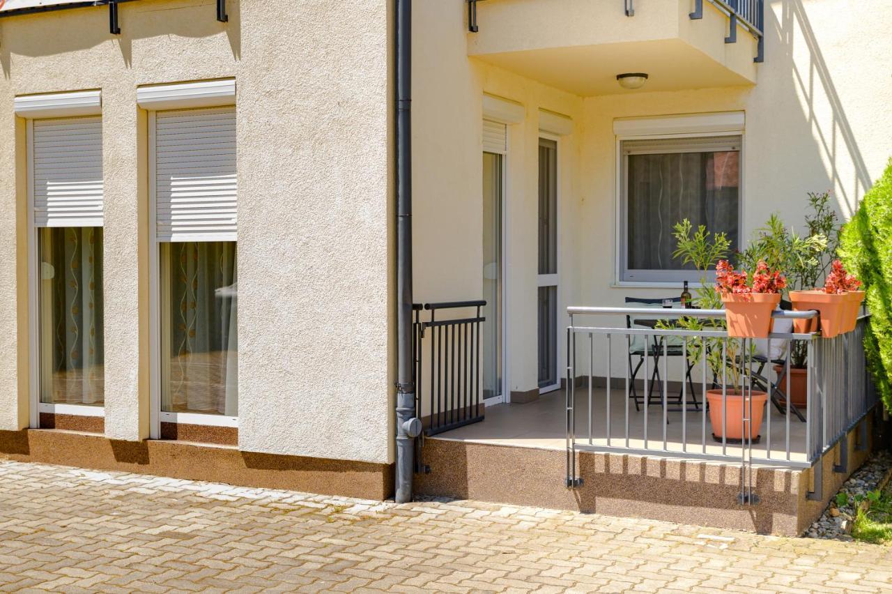 Bella Apartments No1 Hajdúszoboszló Екстериор снимка